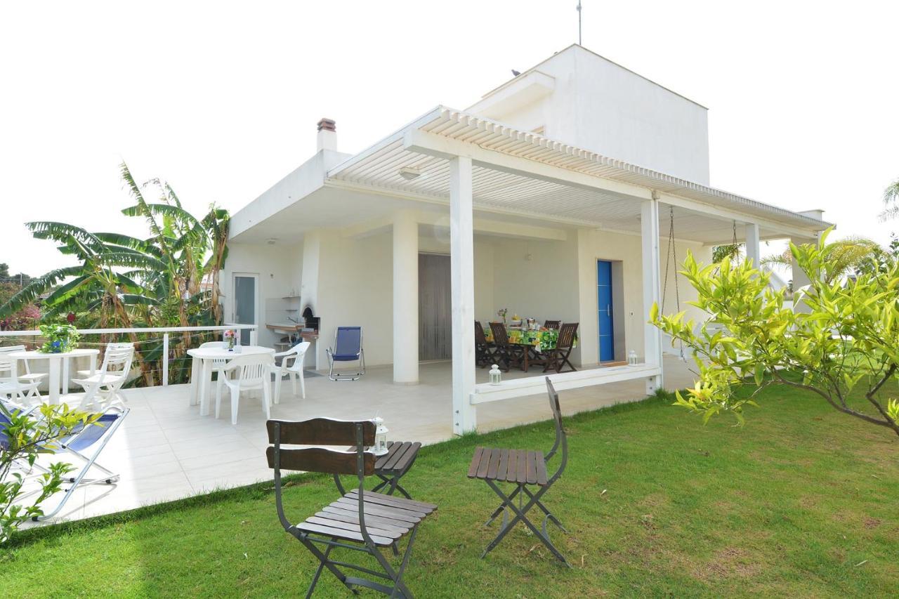 Villa Del Gelsomino Пунта-Секка Екстер'єр фото
